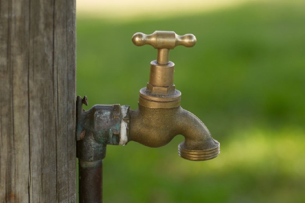 Residents of village in Mpumalanga accuse ‘water mafia’ of infrastructure vandalism – SABC News
