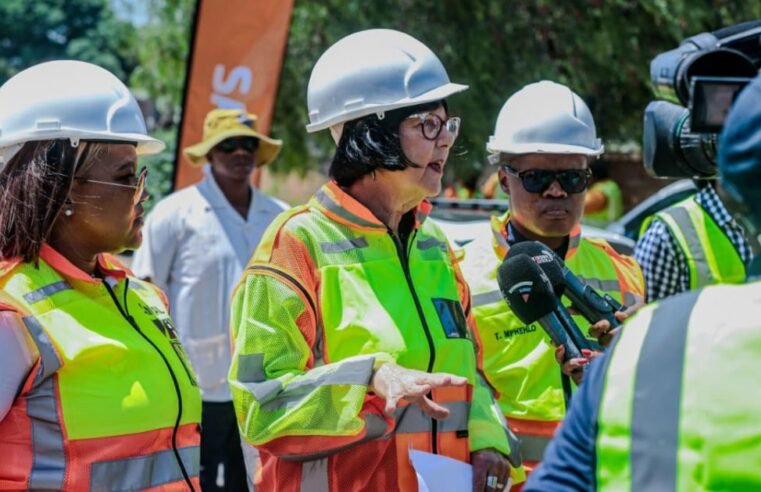 Minister pushes for more jobs through Vala Zonke Road programme – SABC News