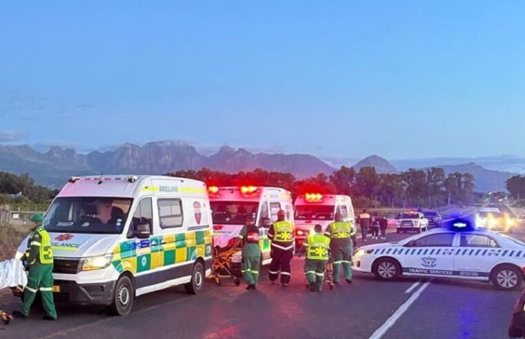 Six killed, eight injured in taxi, SUV crash in Mpumalanga – SABC News