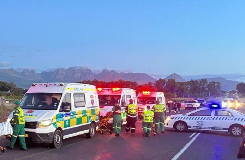 Six killed, eight injured in taxi, SUV crash in Mpumalanga – SABC News
