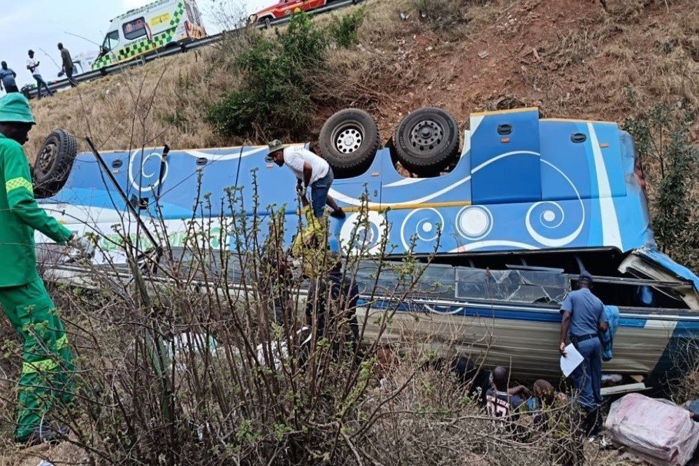 Seventeen of 43 Limpopo bus crash victims identified – SABC News