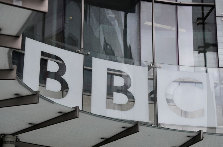 BBC boss Davie resigns after criticism over Trump documentary edit – SABC News