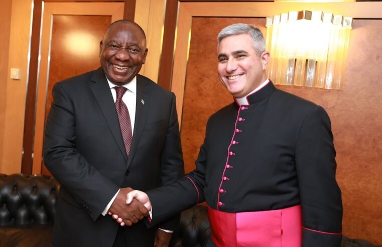 Ramaphosa arrives in Italy for working visit to the Holy See – SABC News