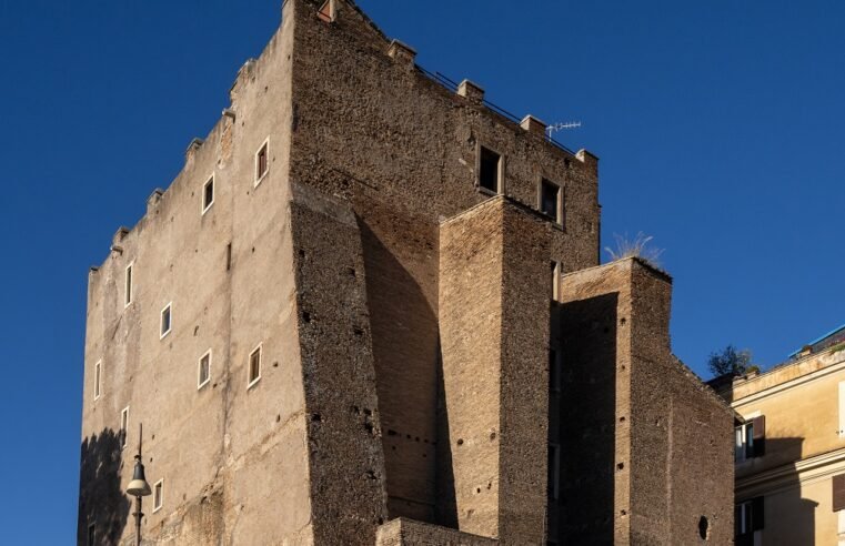 Workers injured in partial collapse of medieval tower in Rome – SABC News