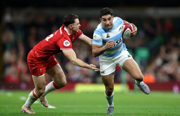 Pumas bench Carreras for Scotland clash