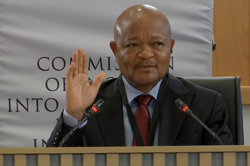 I have never been accused of corruption in all public positions: Mchunu – SABC News